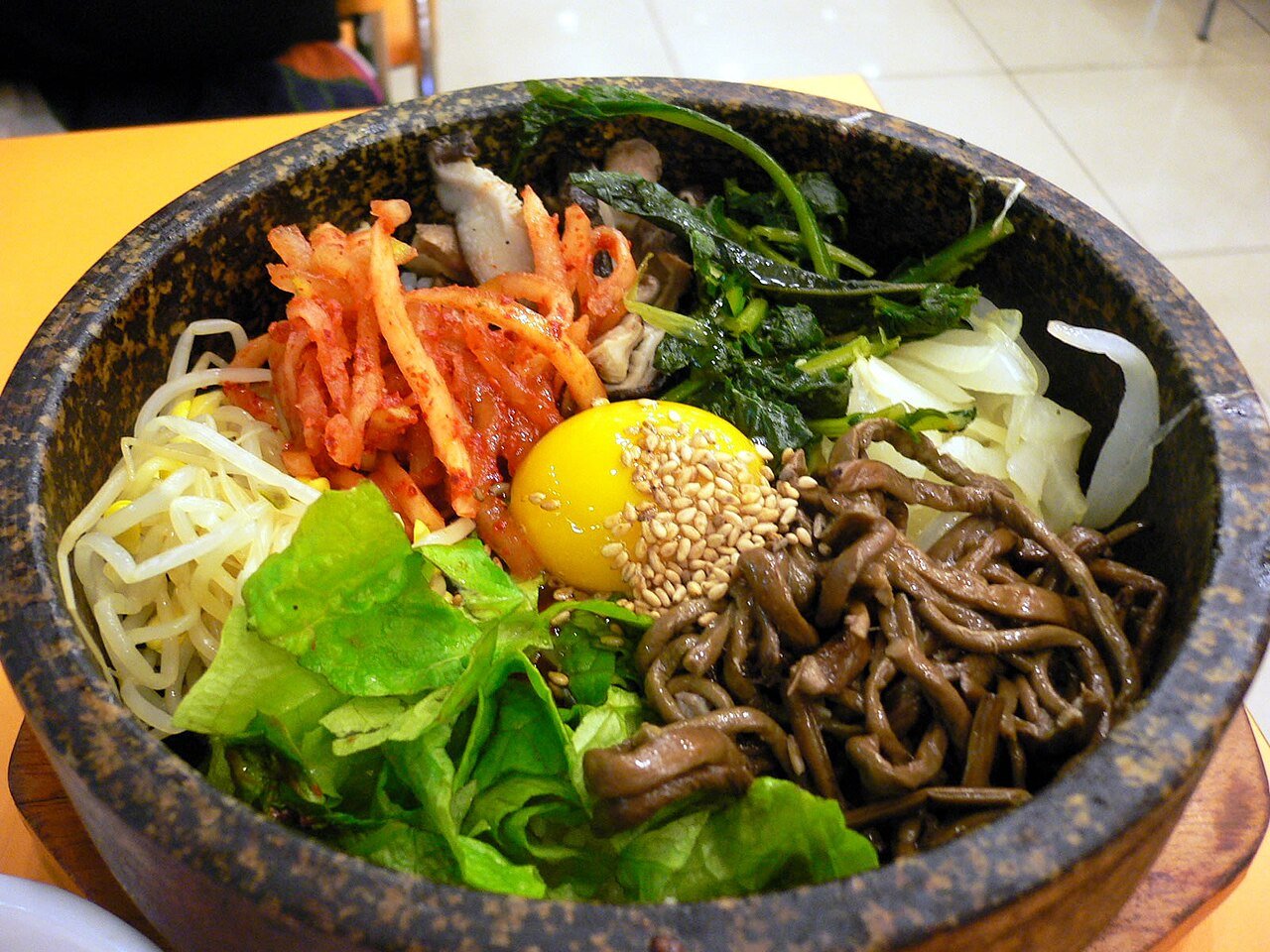 Korean.food-Bibimbap-02.jpg Beef Bibimbap - Image 1